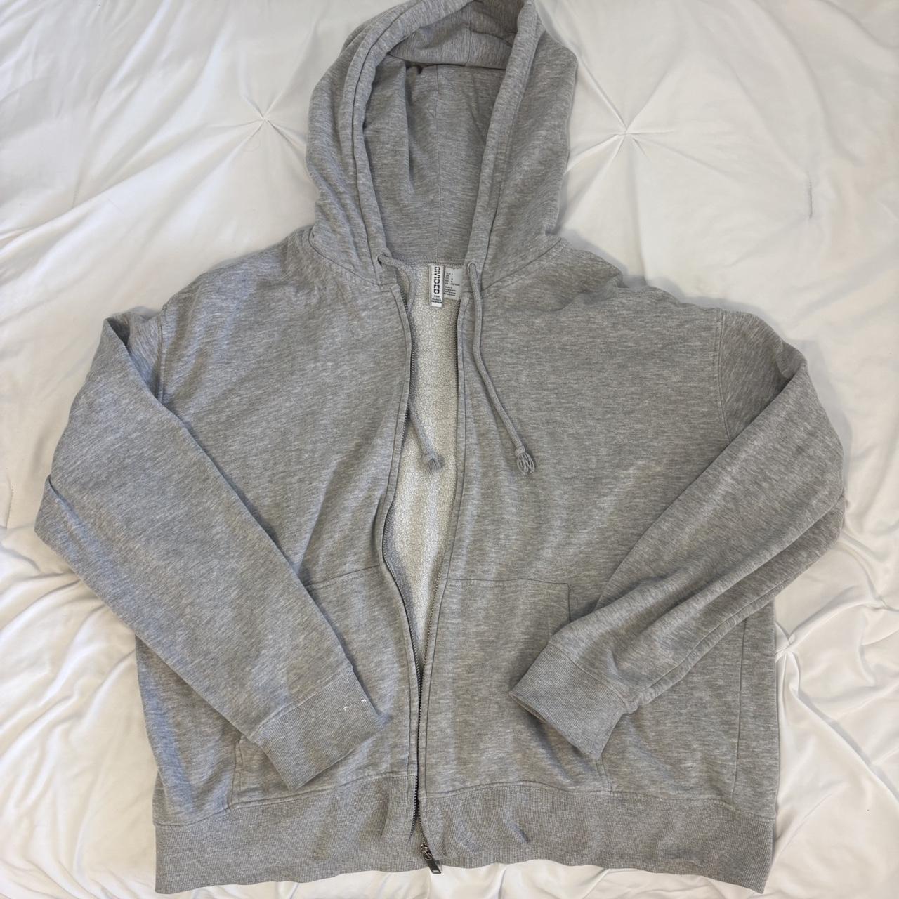item listed by zoespoon