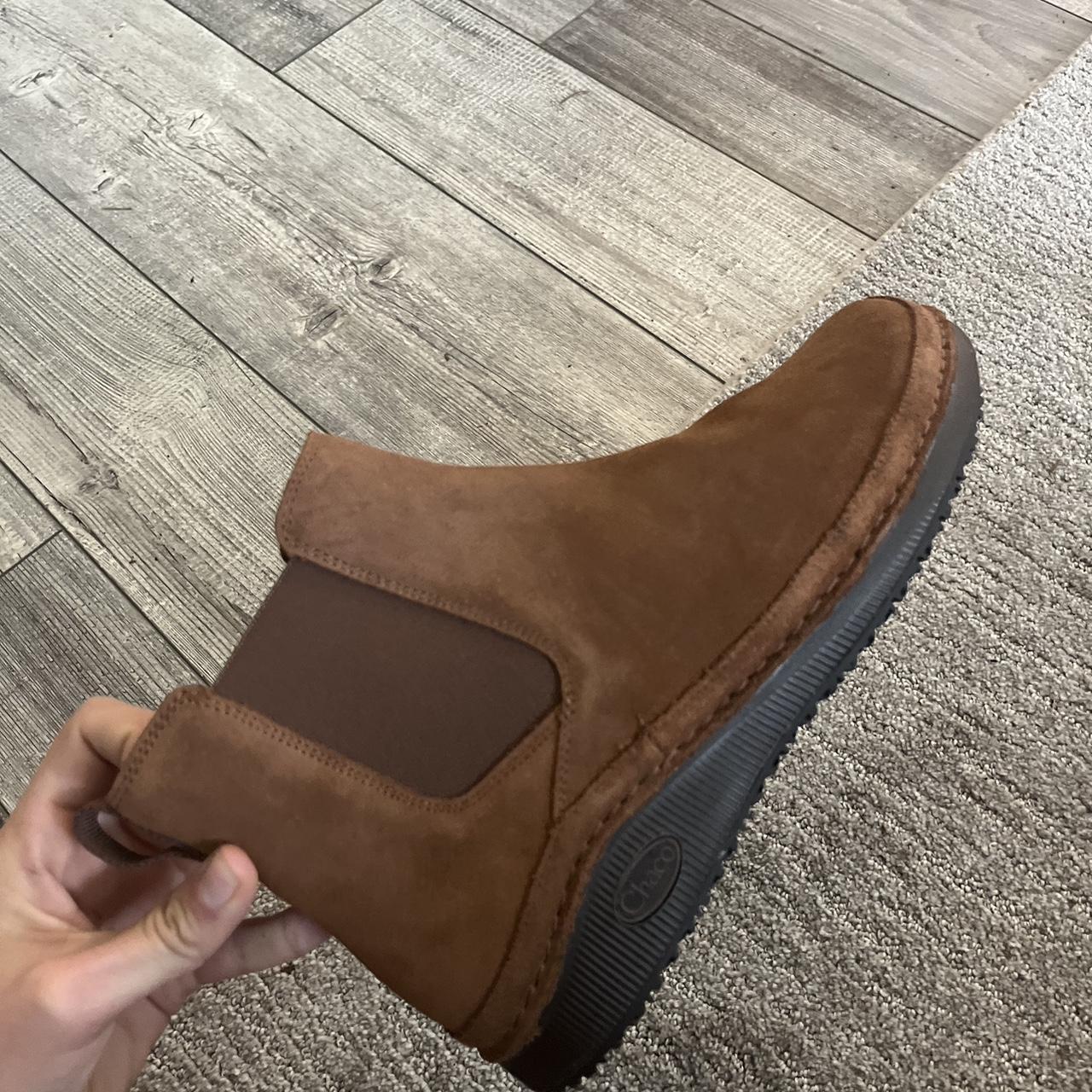 NEVER WORN, IN BOX Chaco Paonia Chelsea