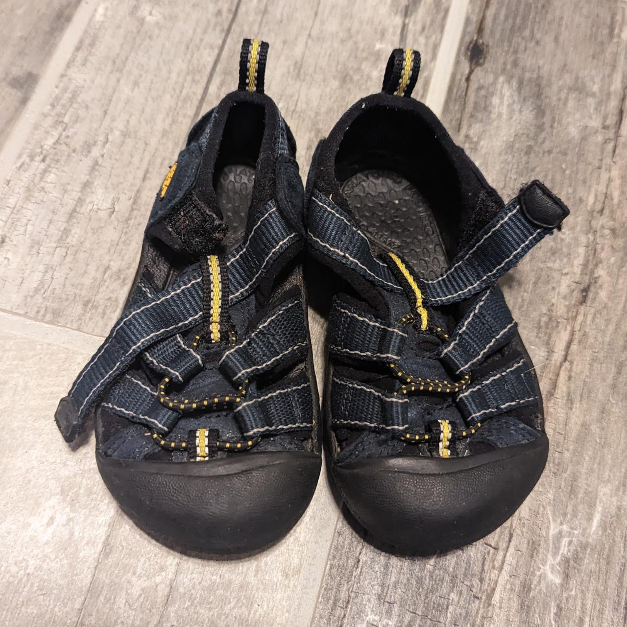 Childrens Keen sandals size 8 toddler, in good... Depop
