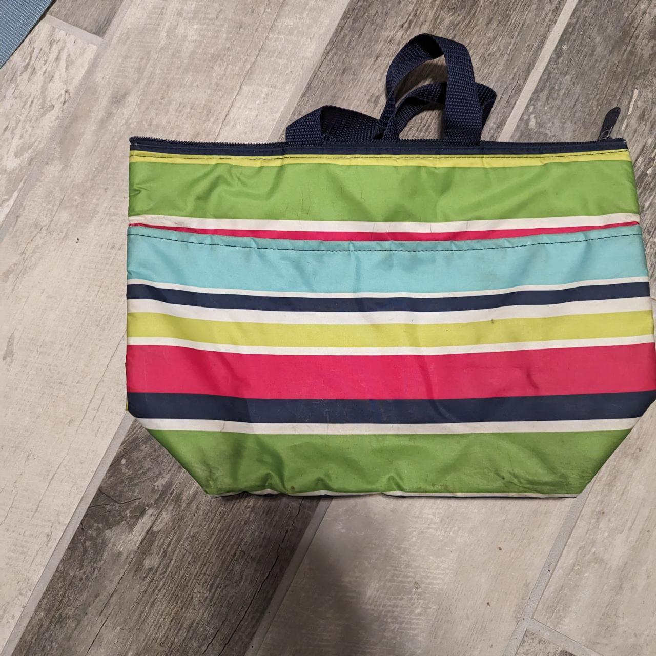 Thirty-one lunch totes, multicolored, has a pocket... - Depop