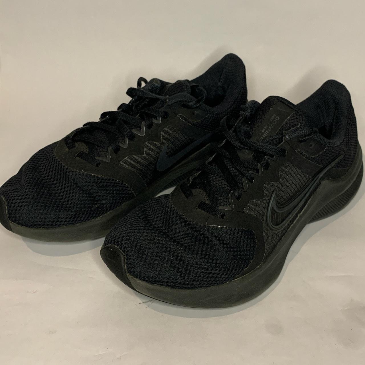 sale trainers size 6