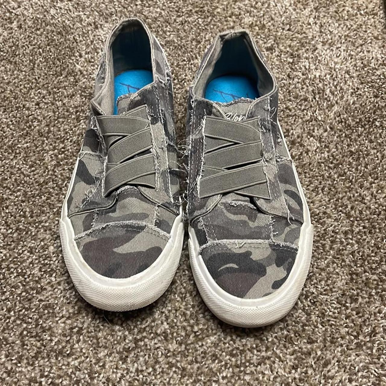 Blowfish camo best sale slip on