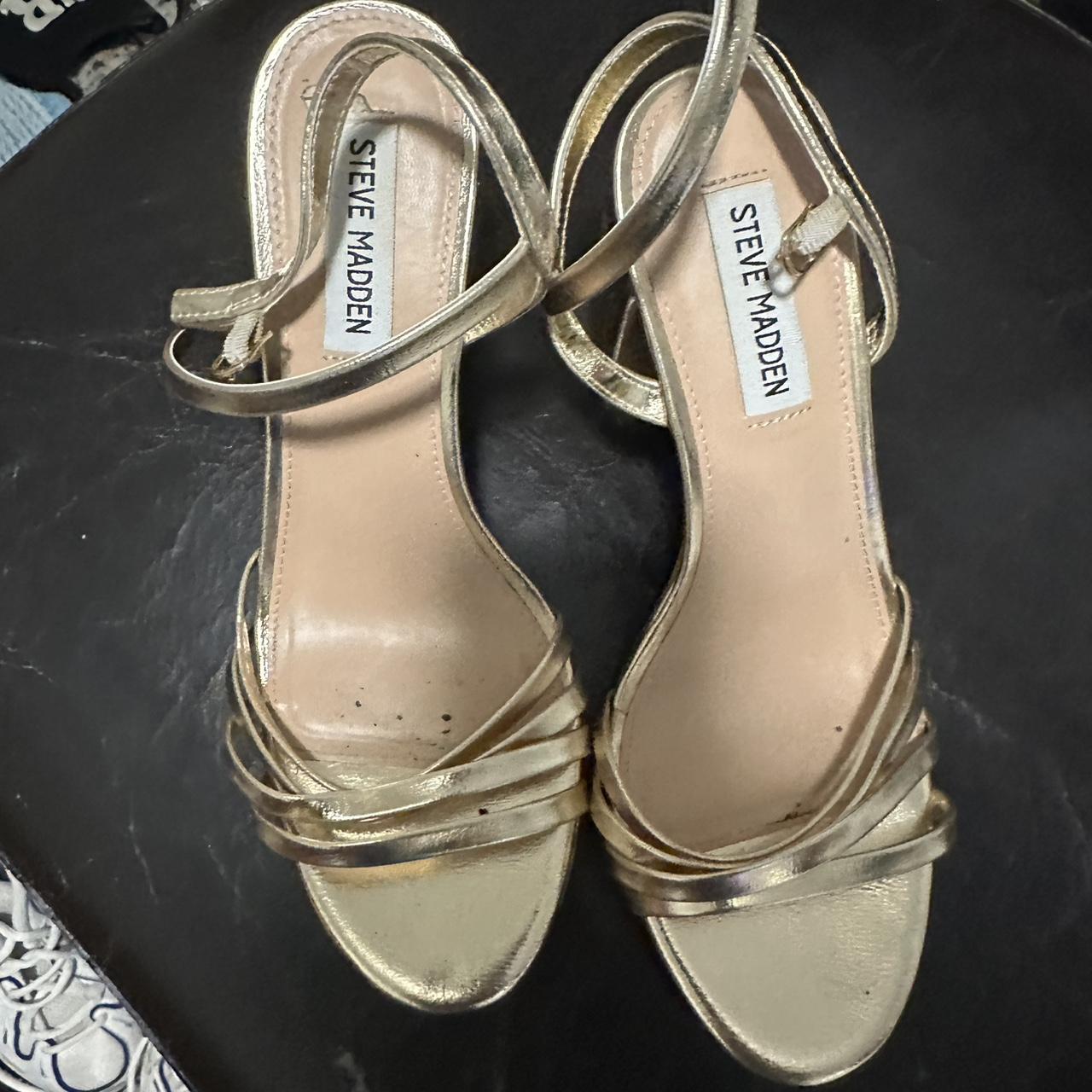 item listed by sholrez