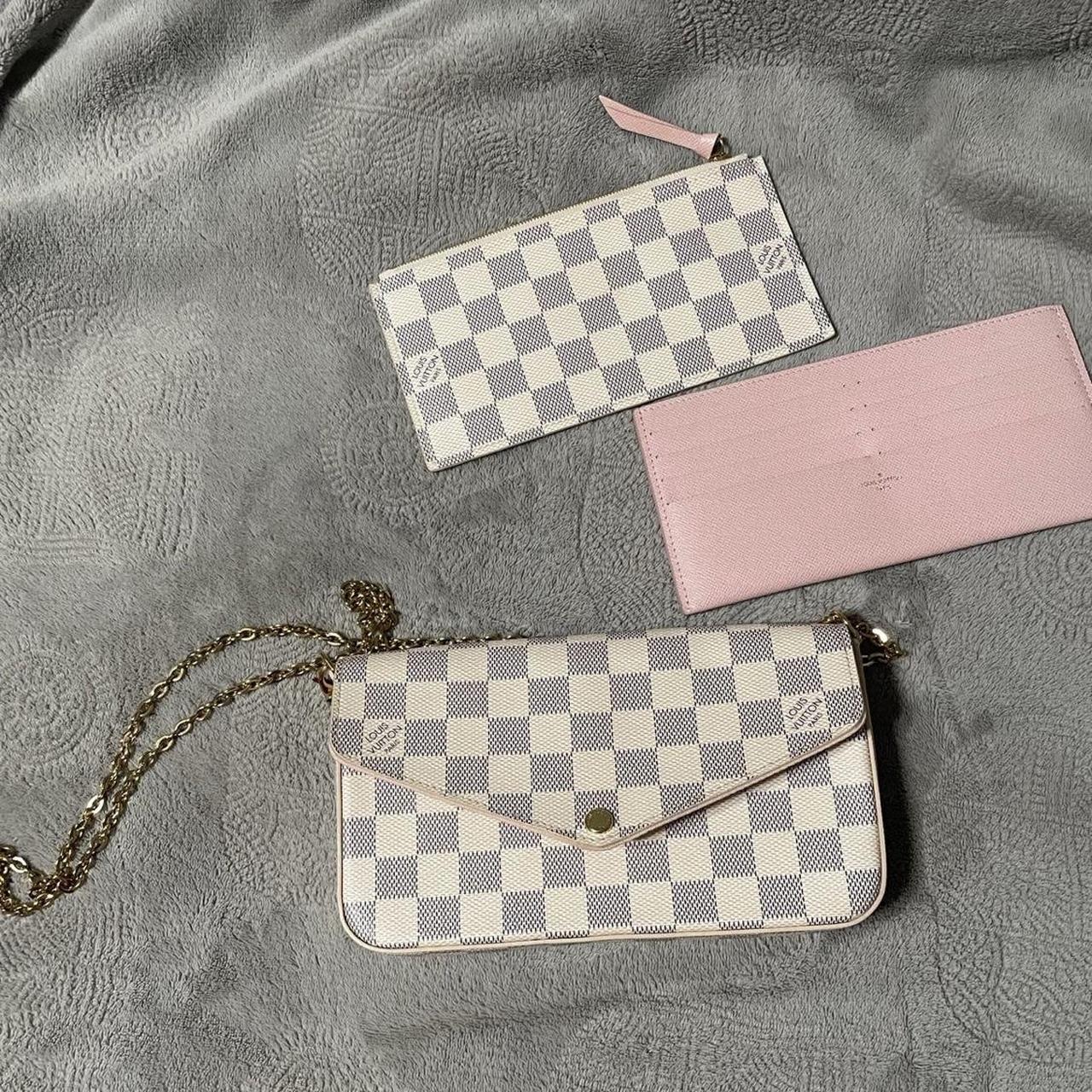 Louis Vuitton damier clutch STUNNER and so functional - Depop