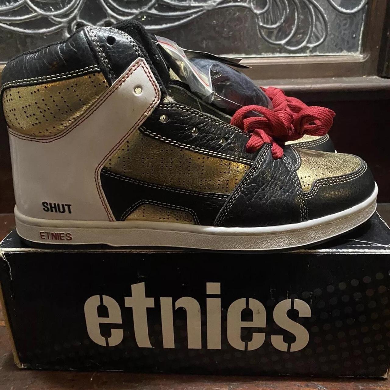 2006 Etnies Rap Hi x SHUT NYC skateboards sz 10