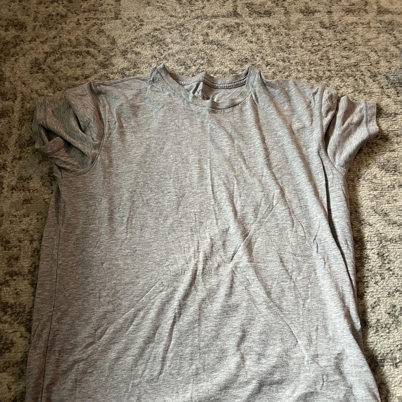 Men’s grey American eagle shirt - Depop