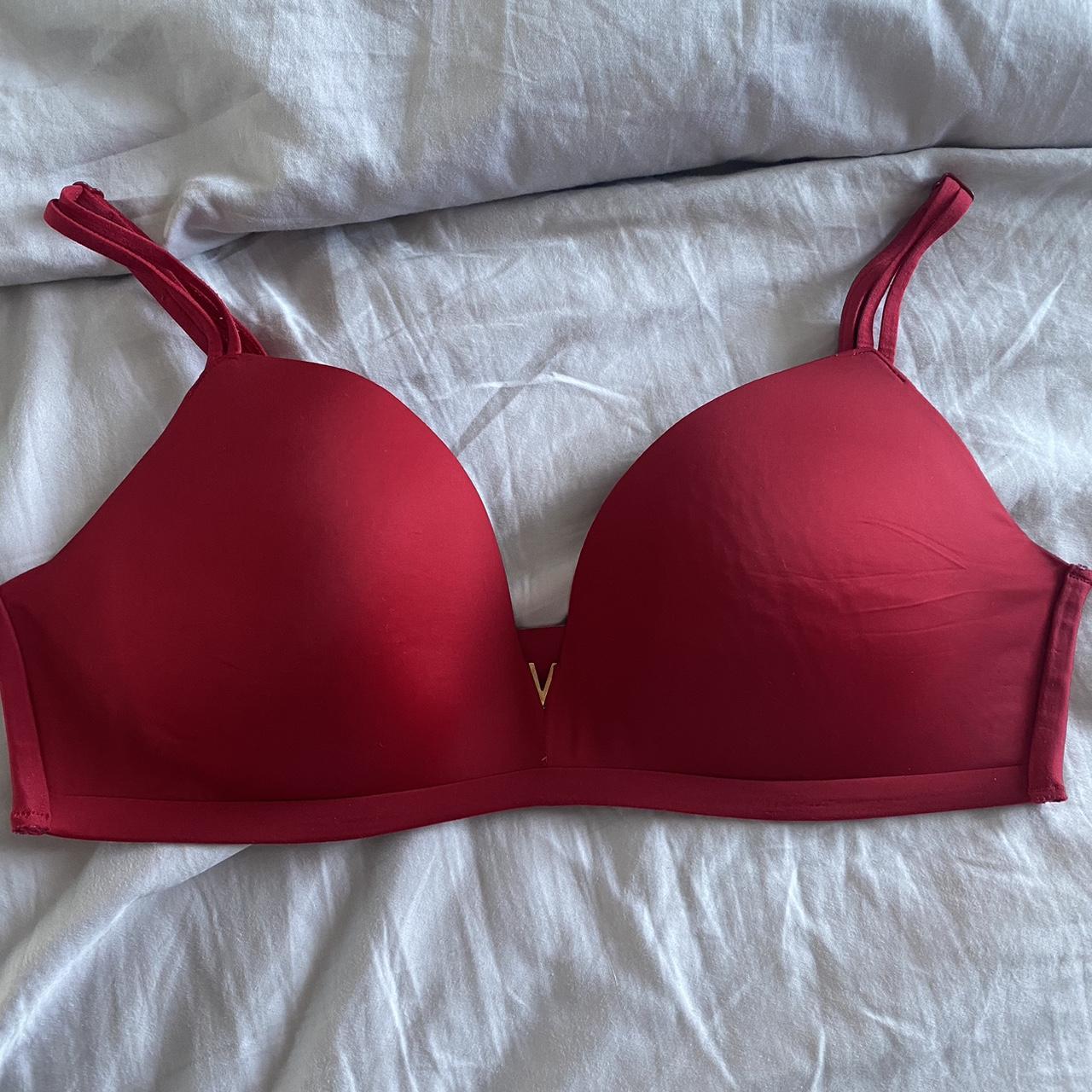 Victorias Secret bra 34C MSG BEFORE BUYING OR YOU - Depop