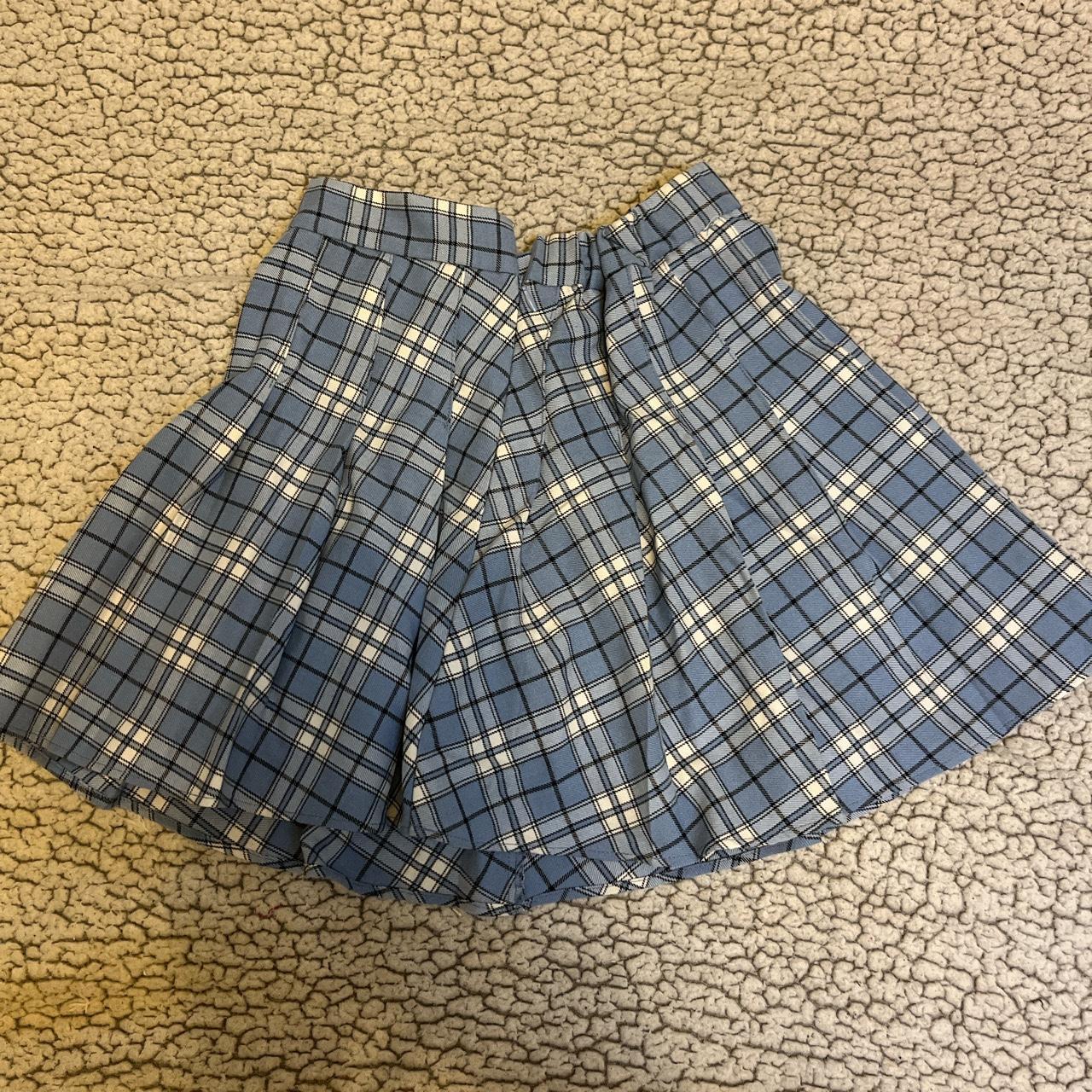 xs garage pleated skirt #garage #preppy... - Depop