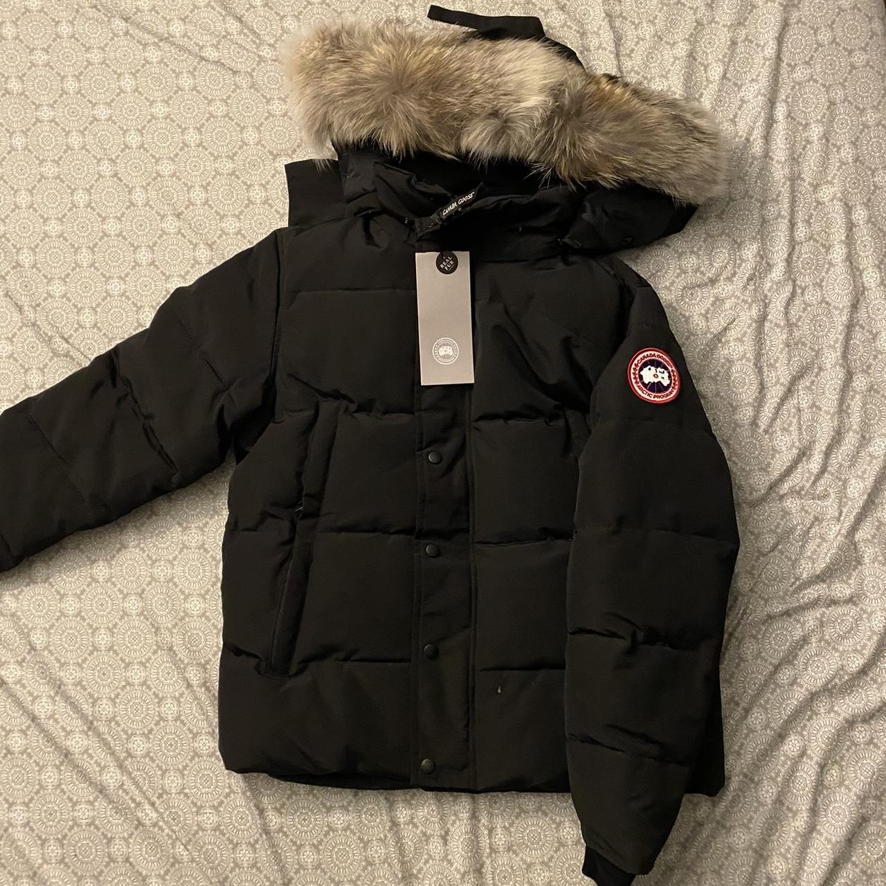 Canada sales goose depop