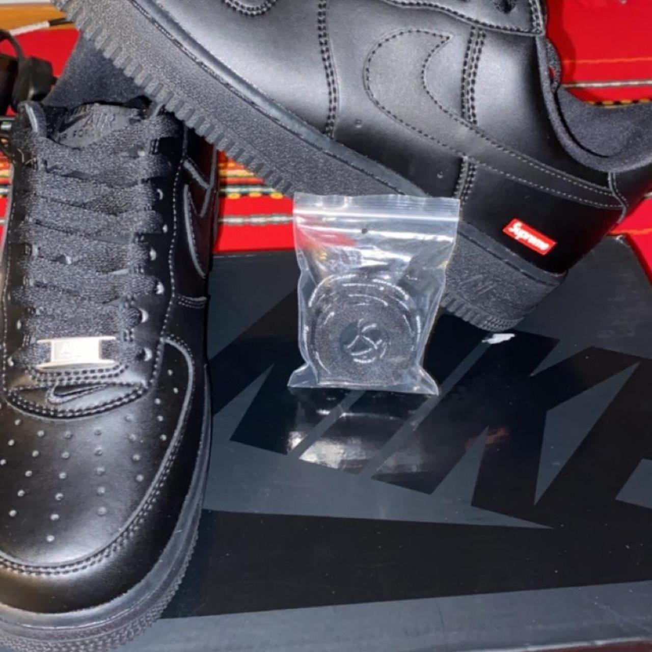 supreme airforces black