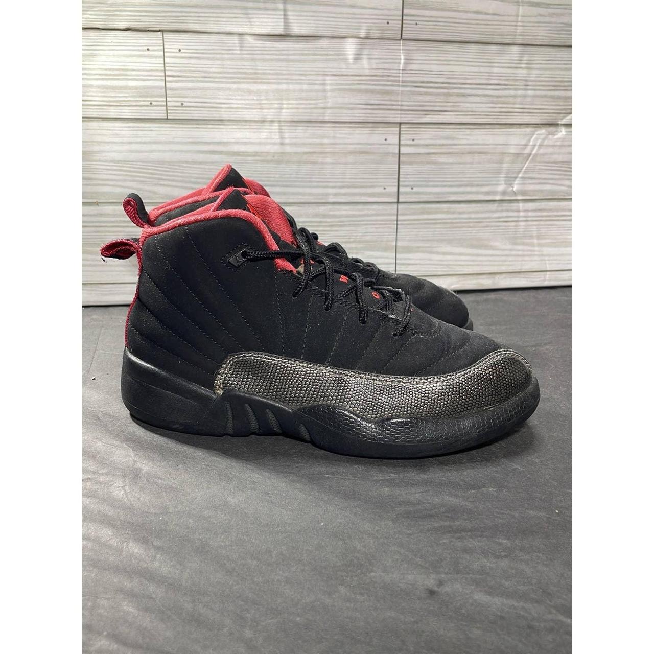 All black outlet jordan 12 preschool