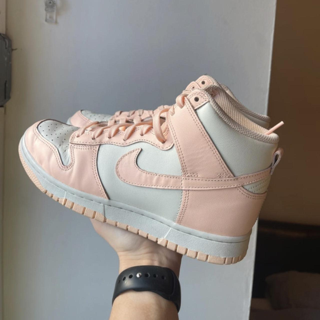 dunk high crimson tint outfit