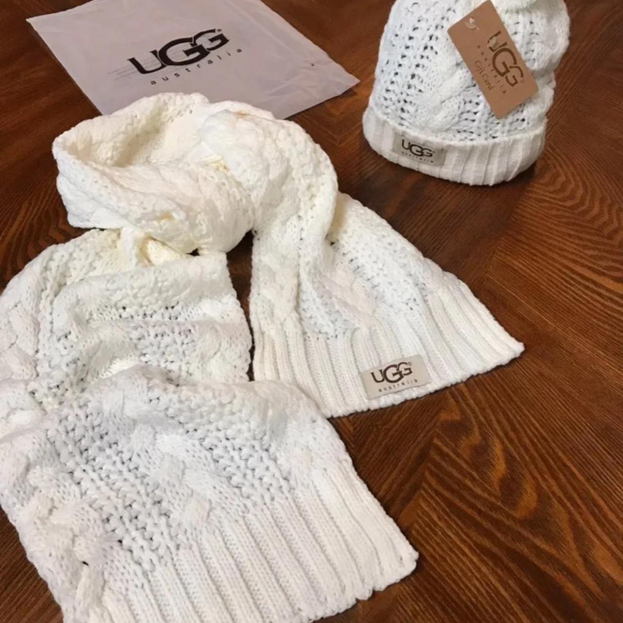 Ugg australia hat and 2024 scarf set