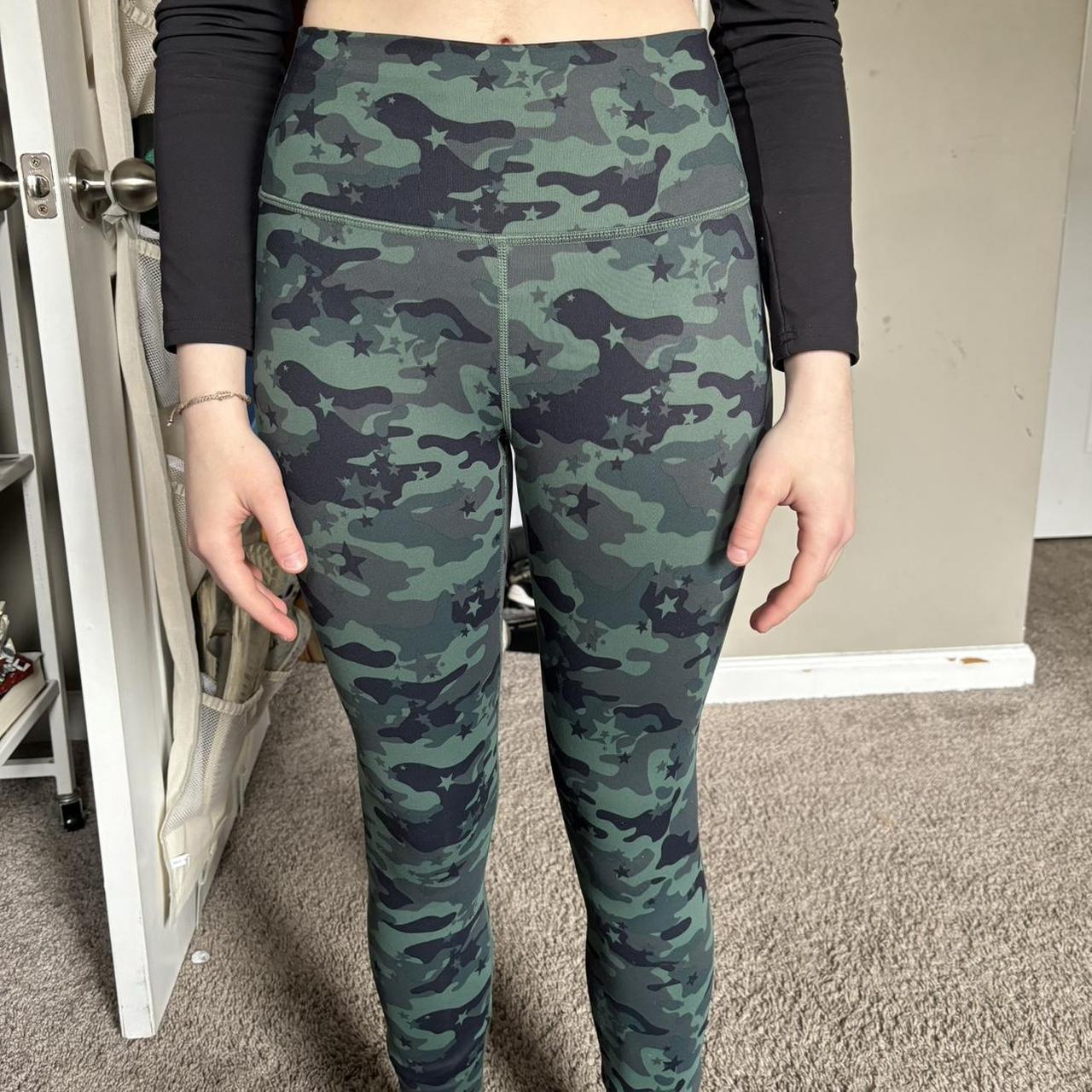 Fabletics Powerhold Camouflage leggings High - Depop