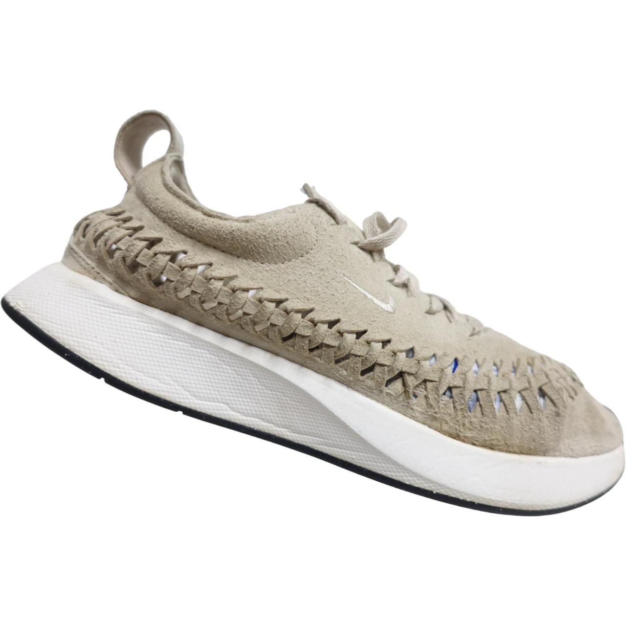 Nike dualtone racer outlet woven women's shoe