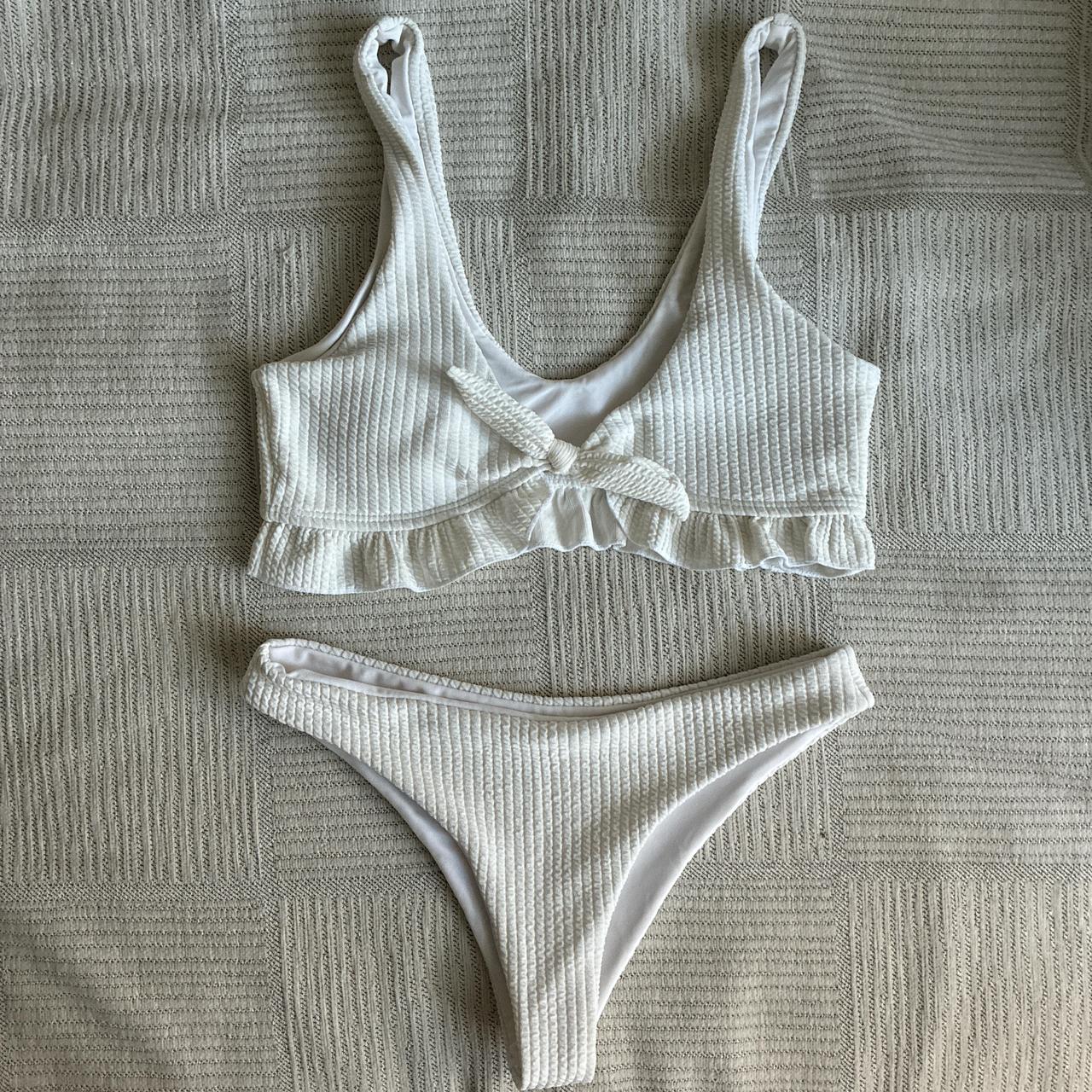 item listed by caroeliseanderson