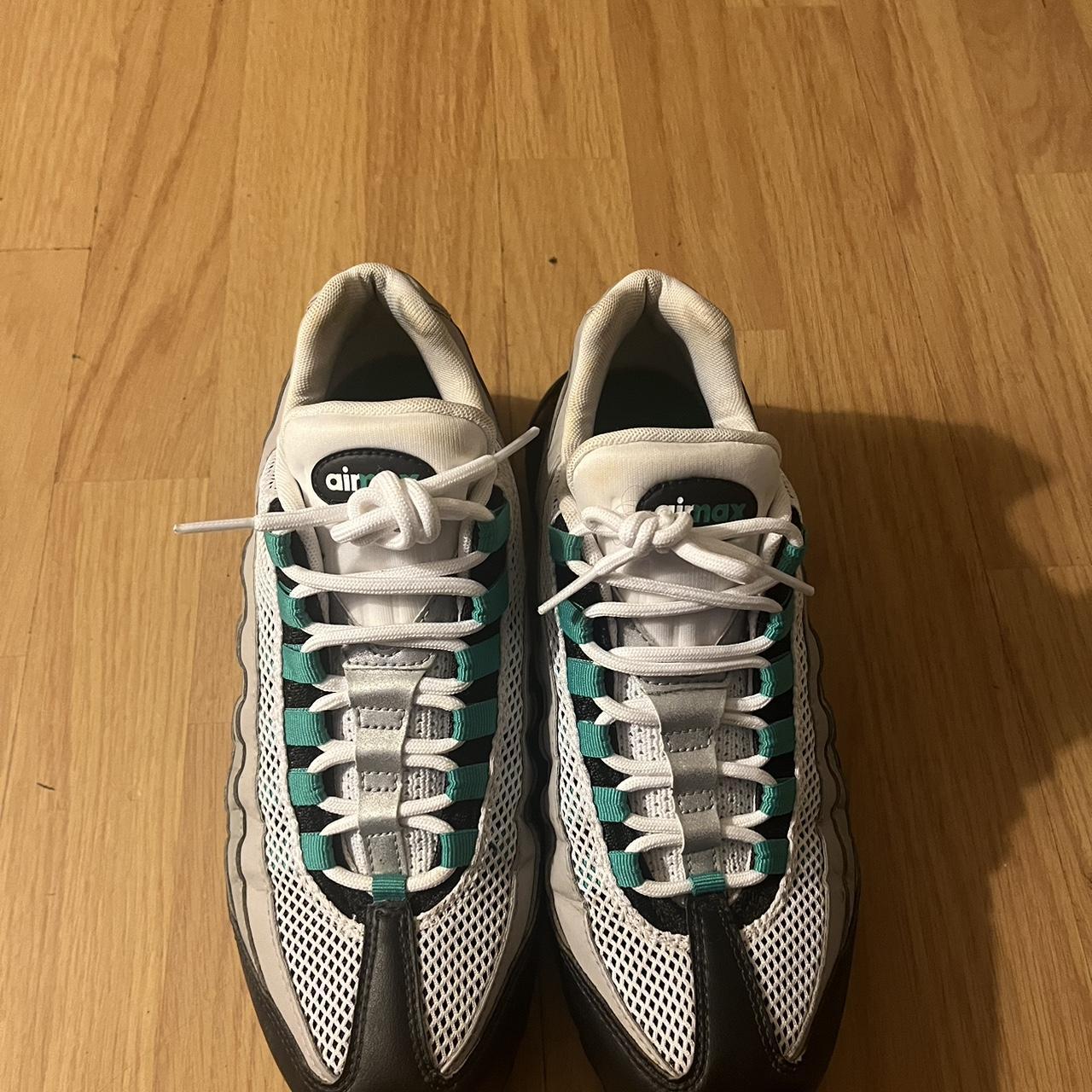 lfc nike air max 95