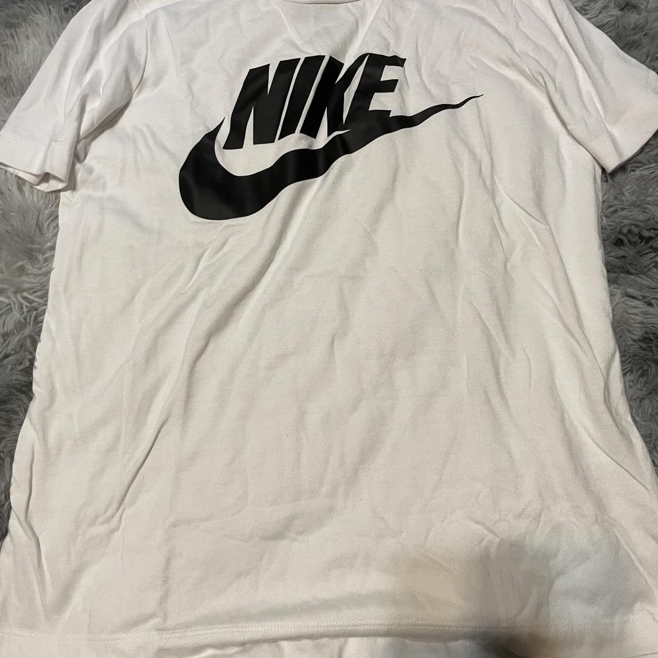 item listed by oliviah41