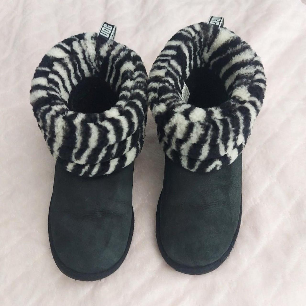 UGG Fluff Mini Quilted Zebra Black White Suede Fur