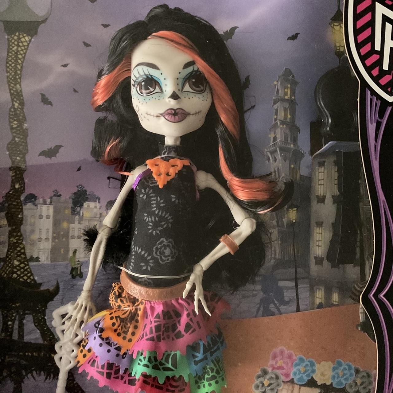 Monster High Scaris Skelita Calaveras - New In... - Depop