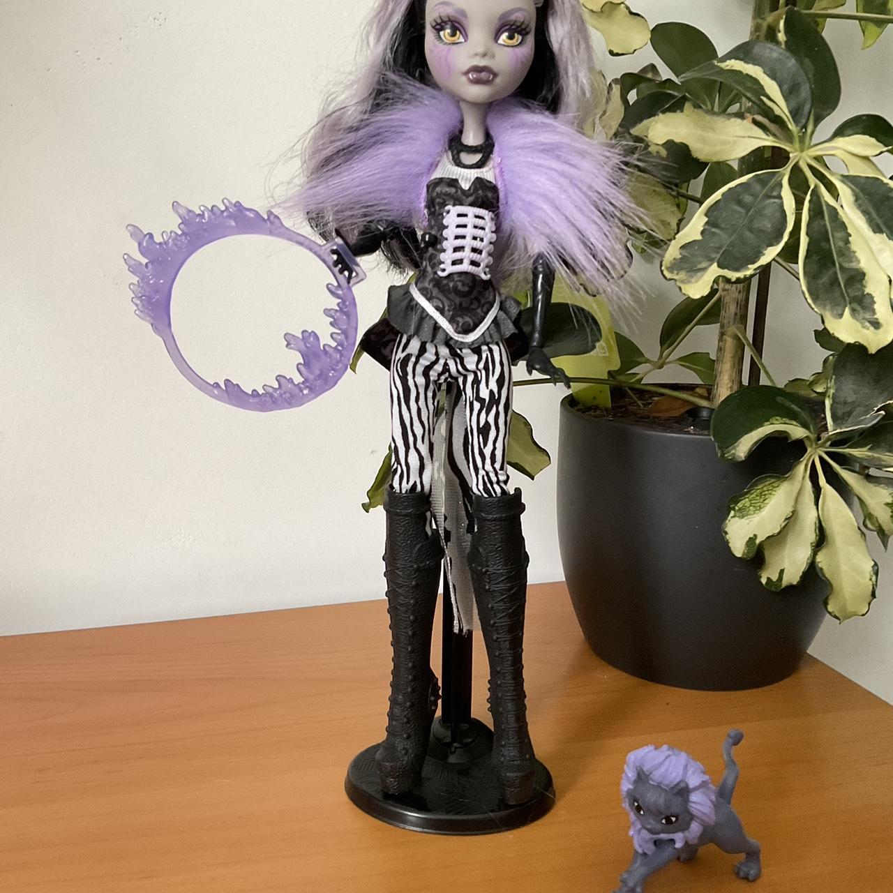 Freak Du Chic Clawdeen deals Wolf