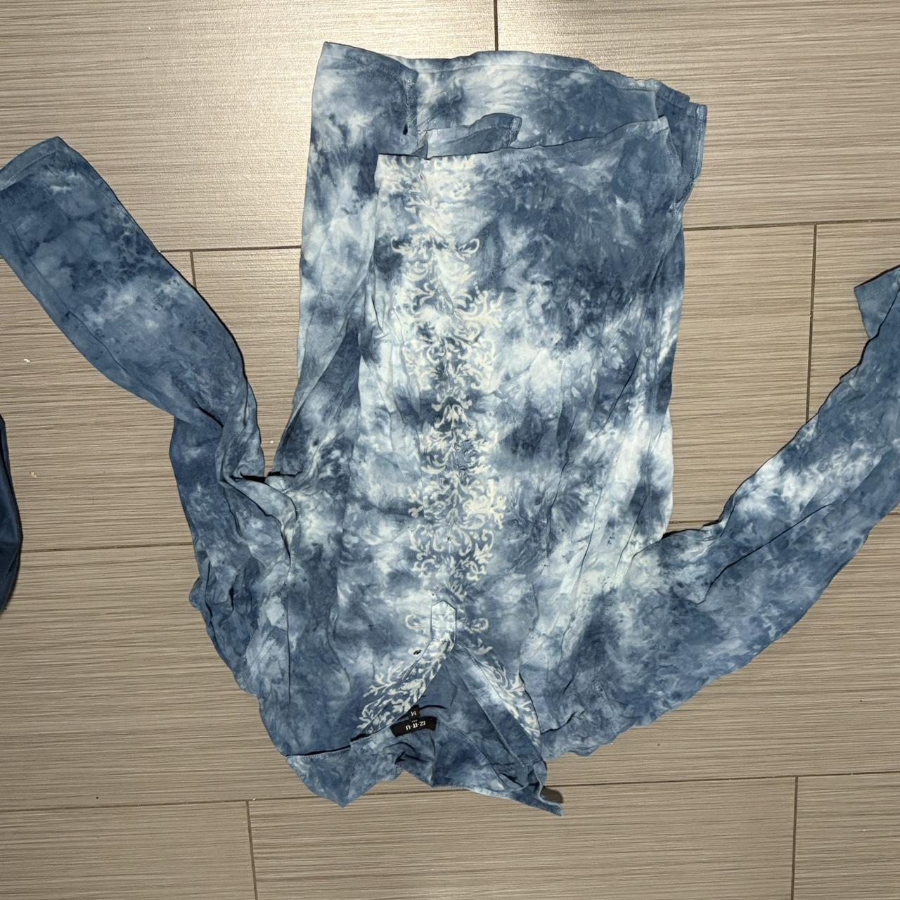 item listed by skysellls