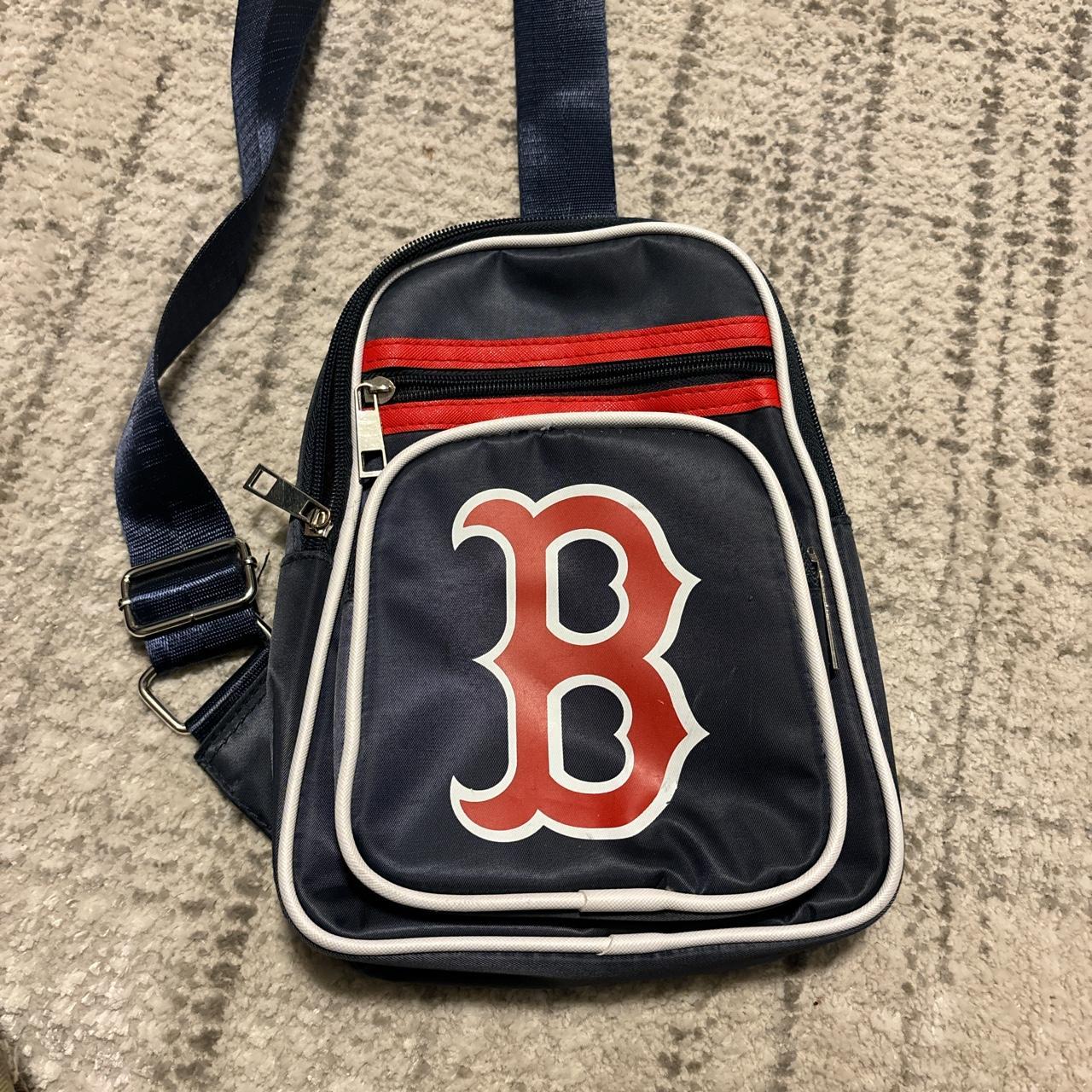 Boston Red Sox bag Main zipper is kinda messed... Depop