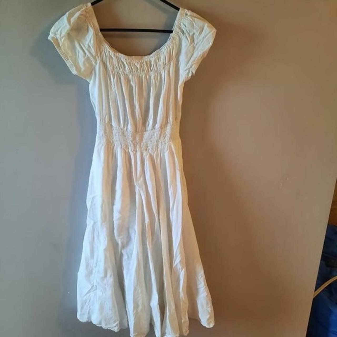 Juliana white maxi dress 100% cotton Size medium... - Depop