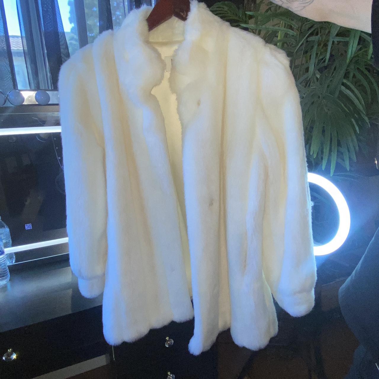 Factory White faux fur coat donna lucci size xl