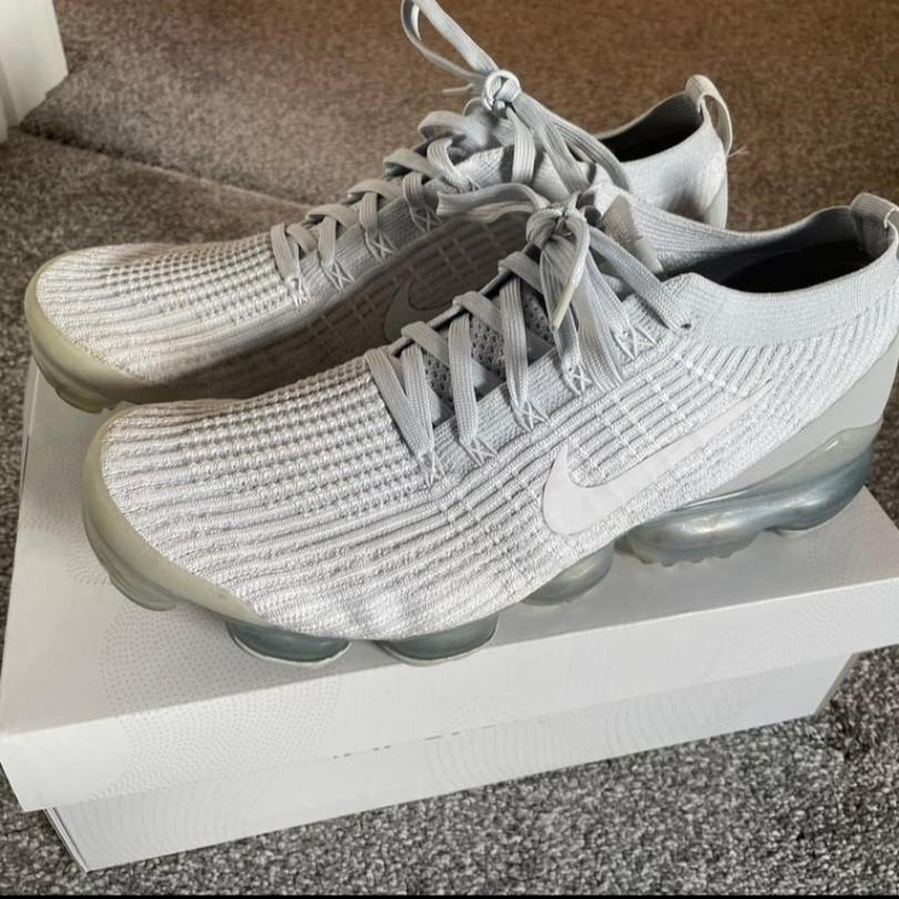 Vapormax flyknit hot sale 3 sale