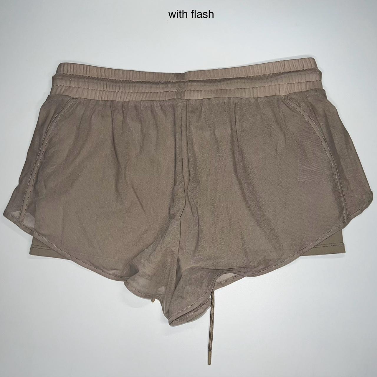 Alo yoga ambience outlet short