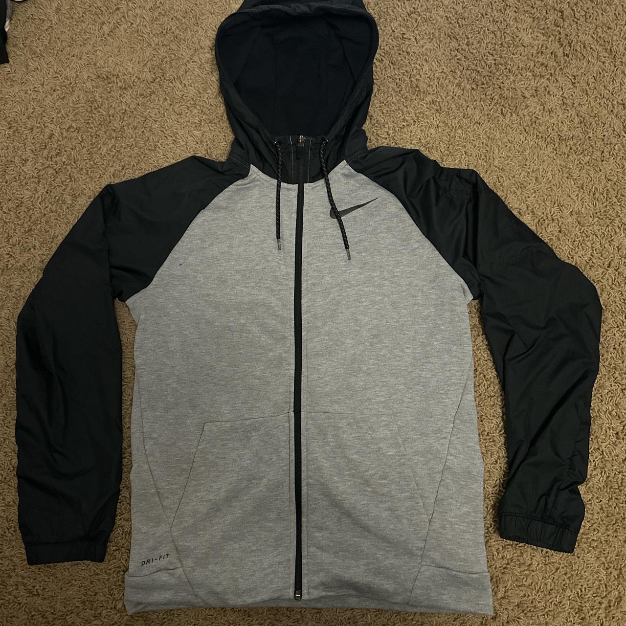 mens small nike hoodie