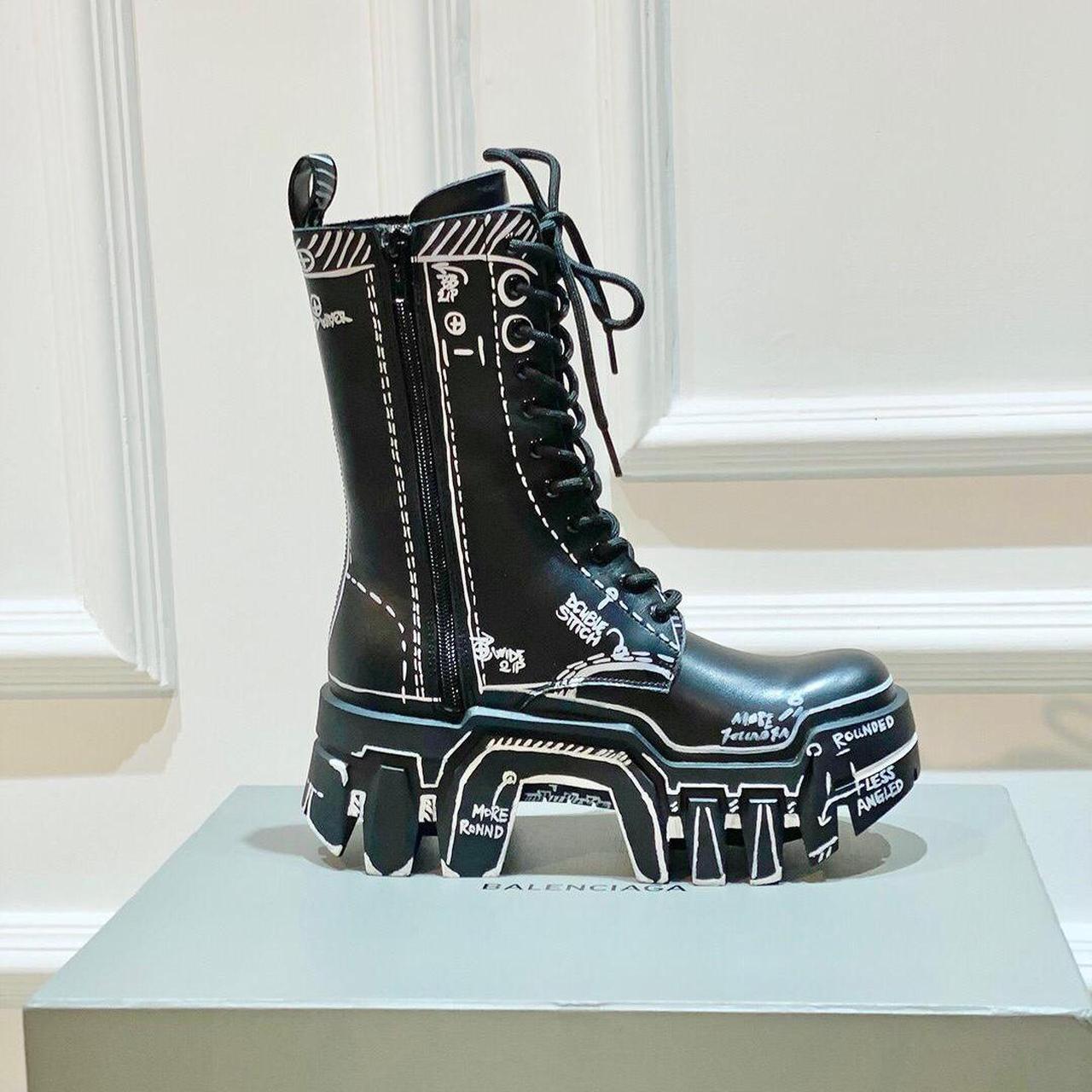 balenciaga mens crossbody bag