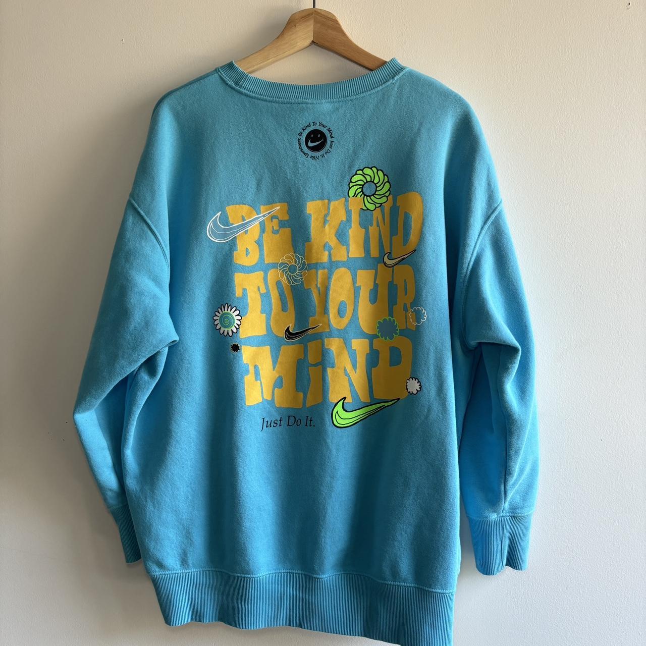 pale blue nike sweatshirt