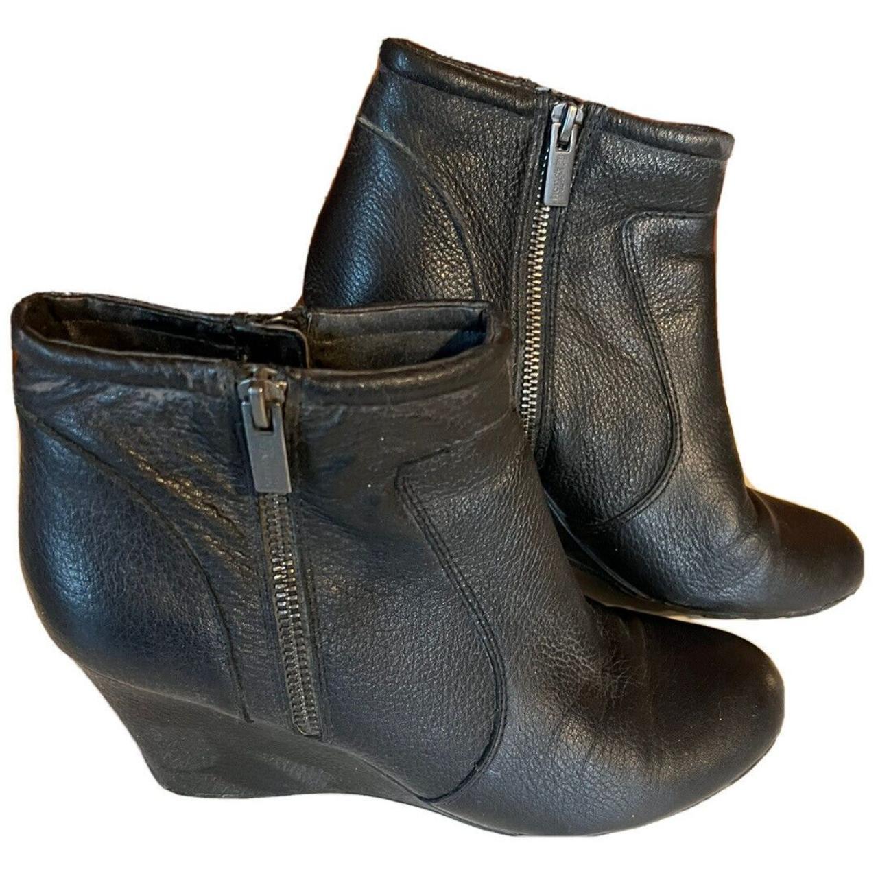 Kenneth fashion cole wedge boots