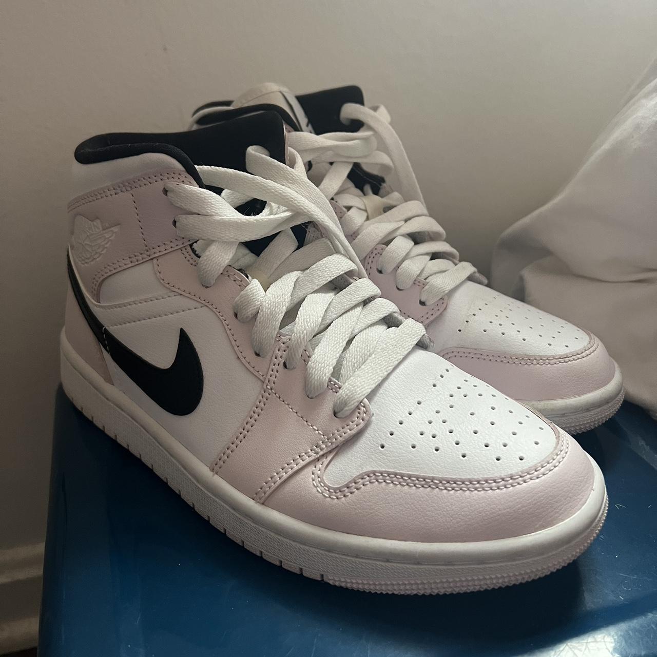 jordan pink nike