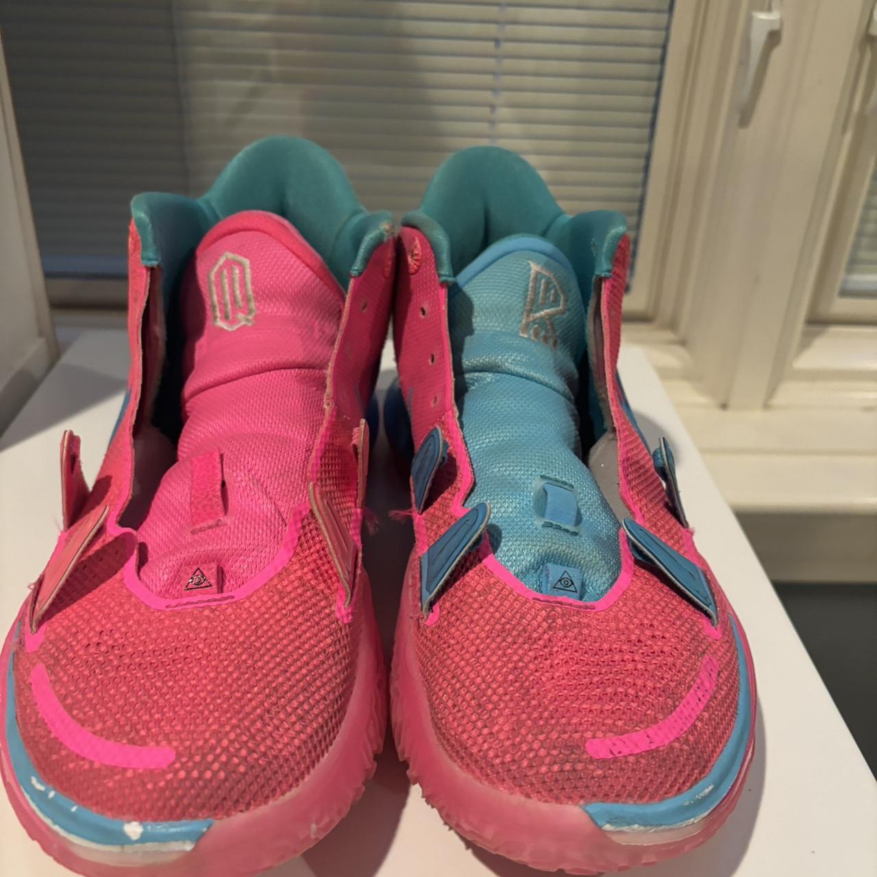 Nike ID Kyries With box Comes with pink laces