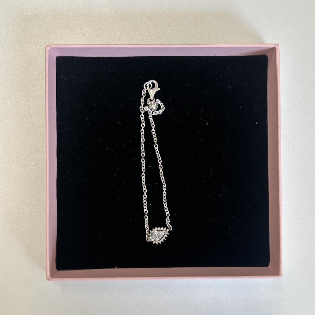 item listed by micaelaerlanger