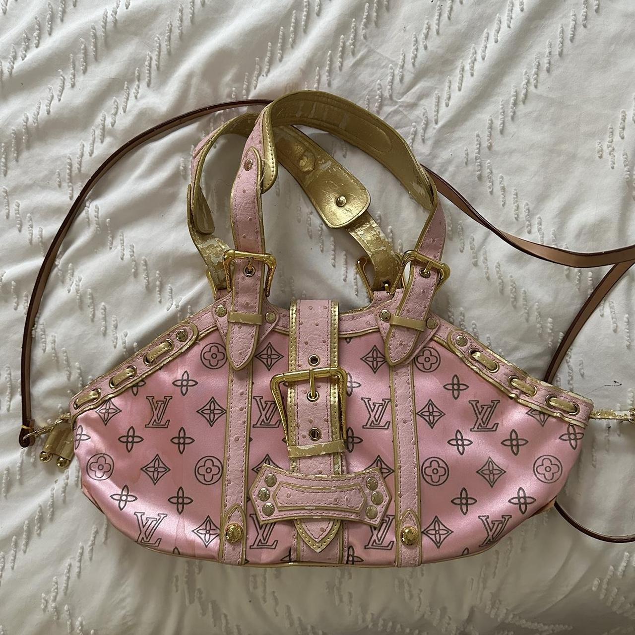 Vintage Louis Vuitton Bag with minor wear and tear - Depop