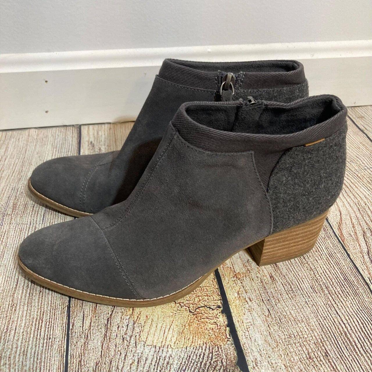 Toms loren store booties