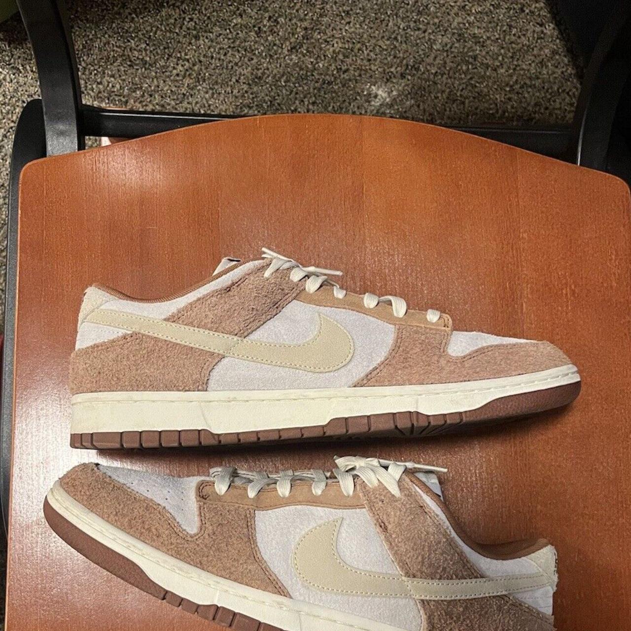 medium curry nike dunk low