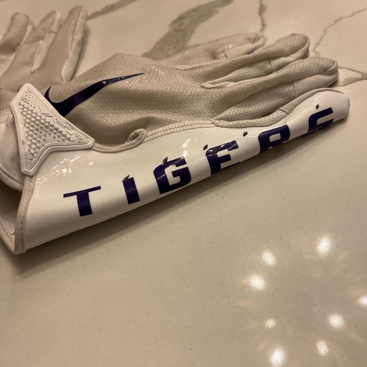 Nike LSu vapor jet football gloves 2Xl Depop