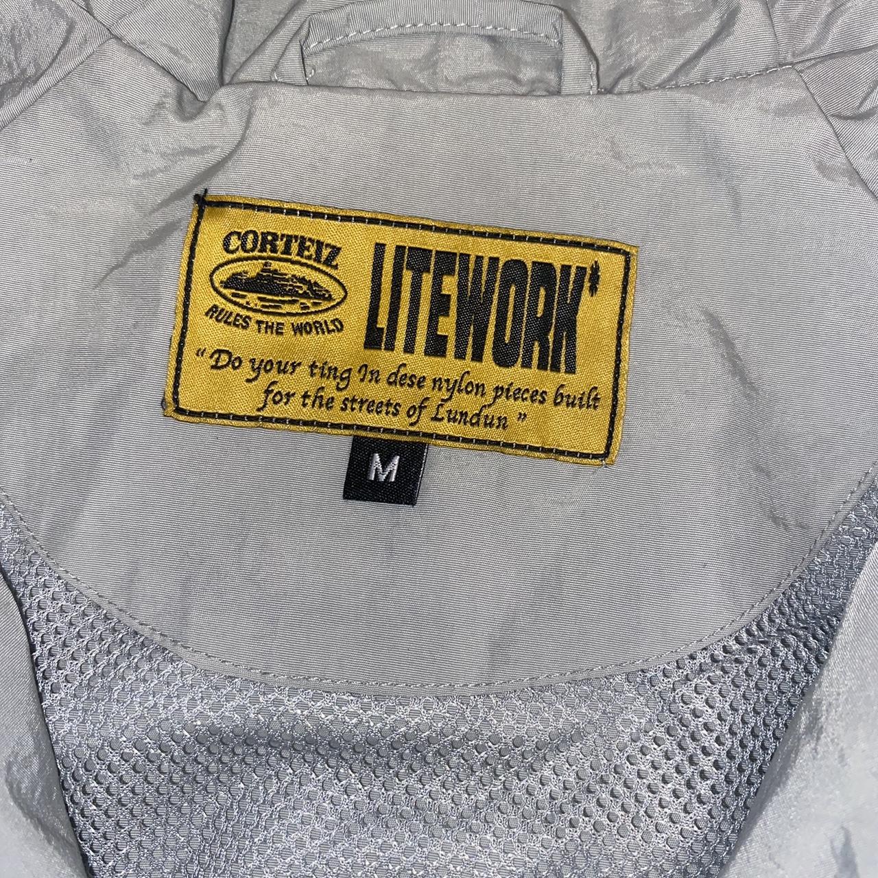 信頼への信頼 grey windbreaker Corteiz Size Depop | Like M トップス