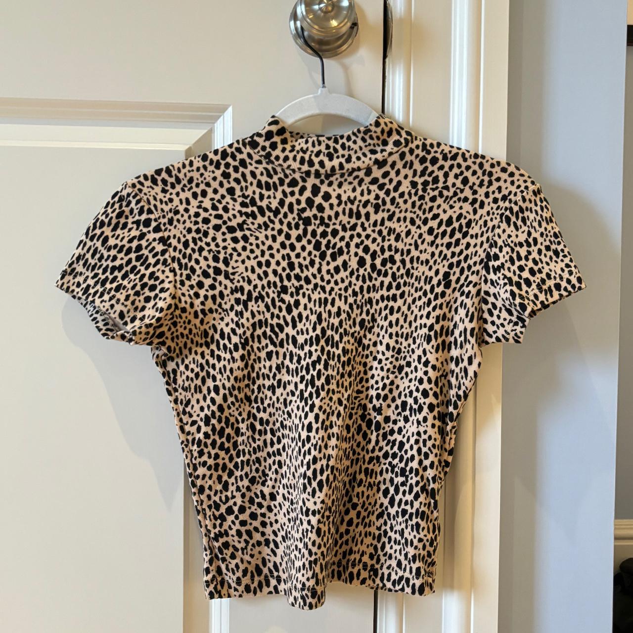 Cheetah print turtleneck outlet brandy melville