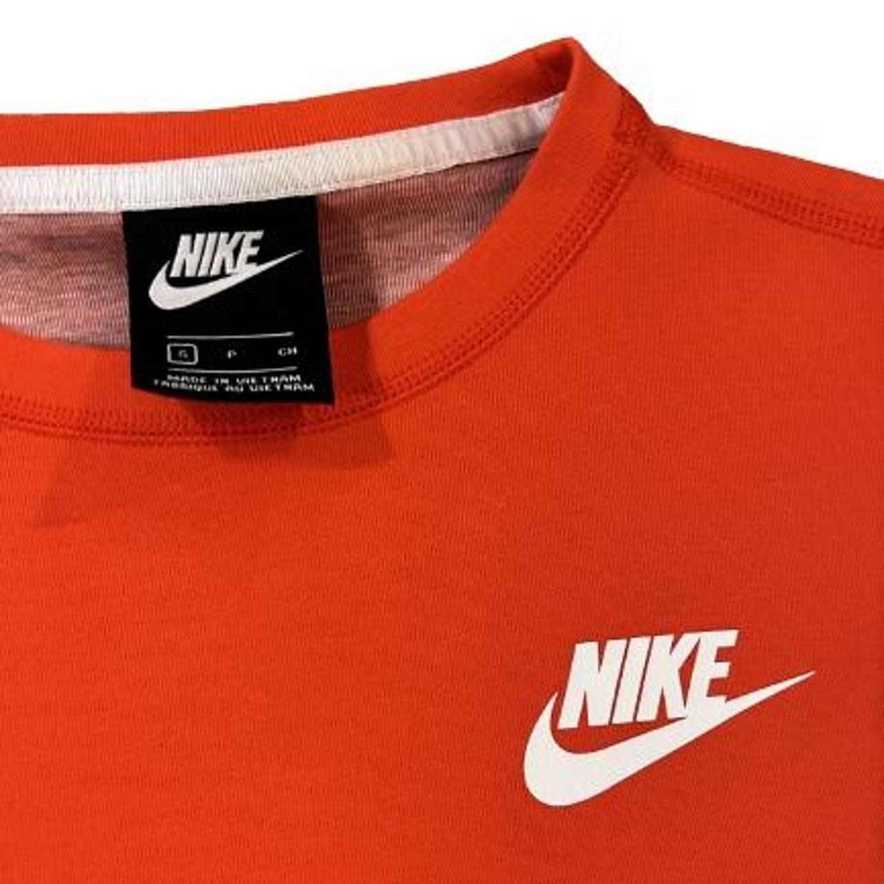 nike red sweater women's