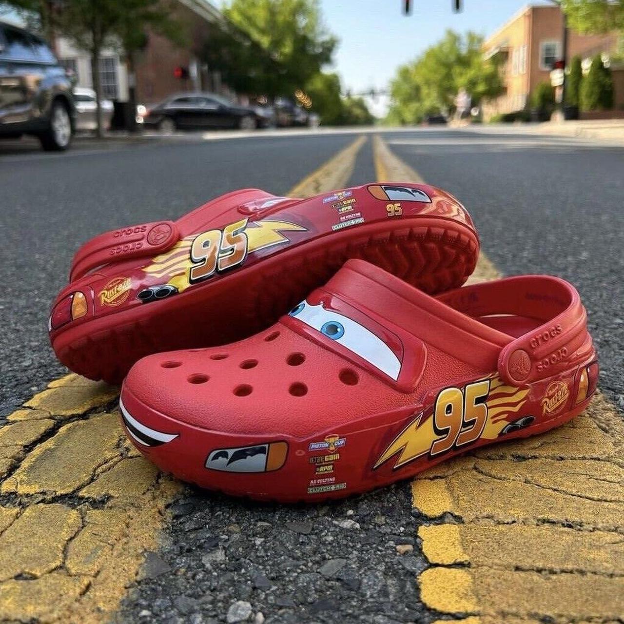 Lightning Mcqueen Crocs 2024