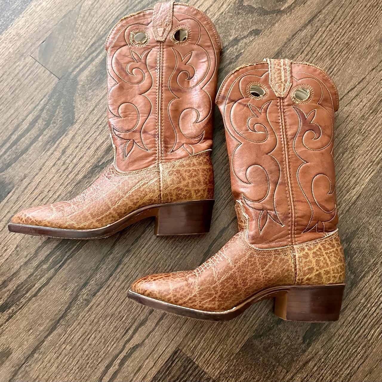 item listed by addisonlv