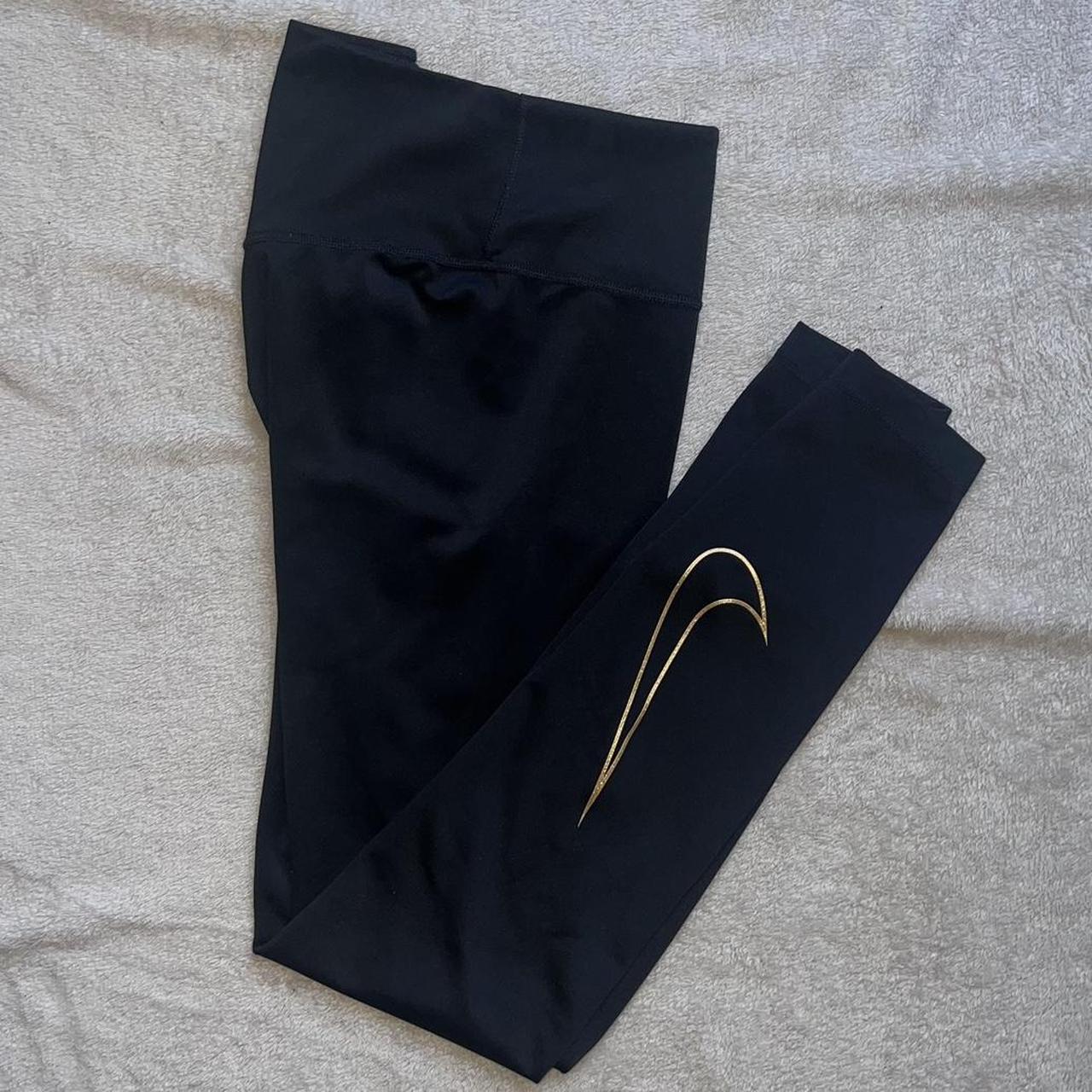 Nike dry-fit black workout leggings size small with - Depop