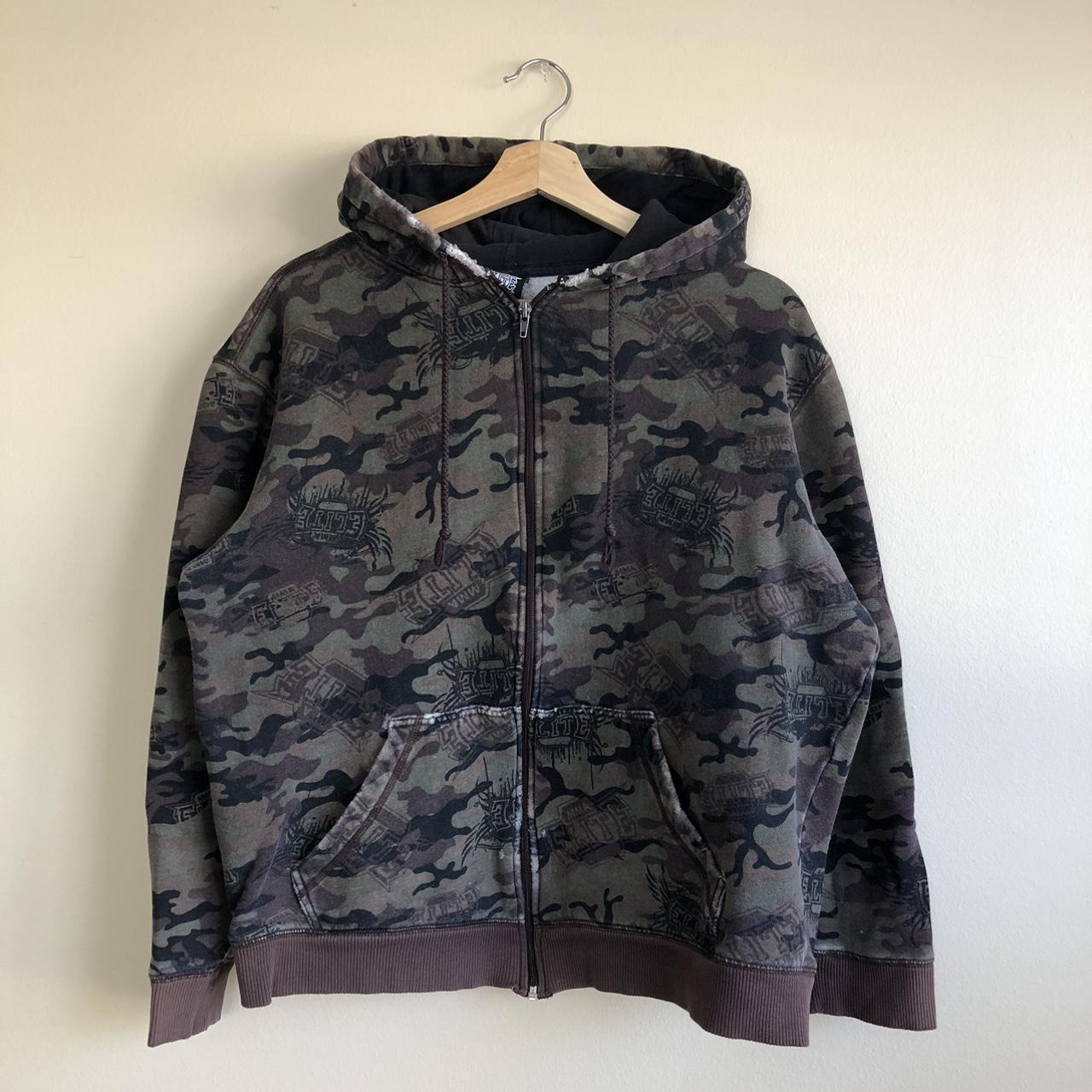 MMA Elite Camo Zip Up Size: Large (very shrunk fits... - Depop