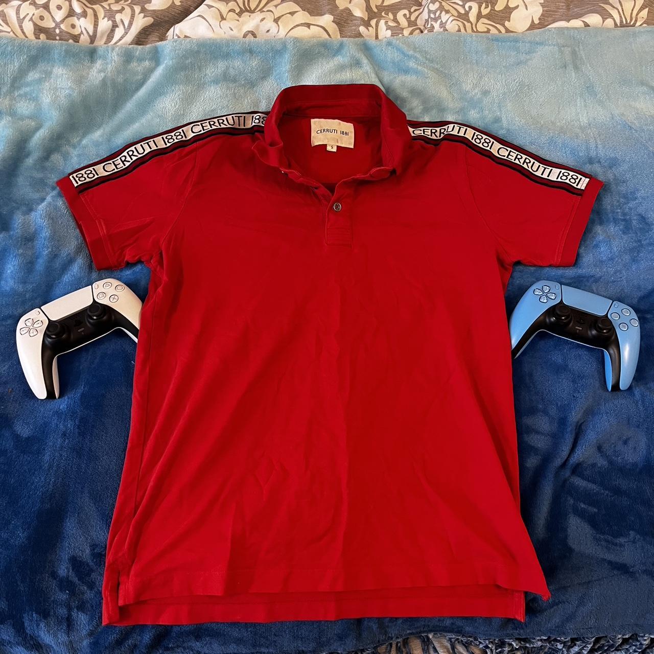 Cerruti 1881 T shirt been worn a couple times. It s Depop